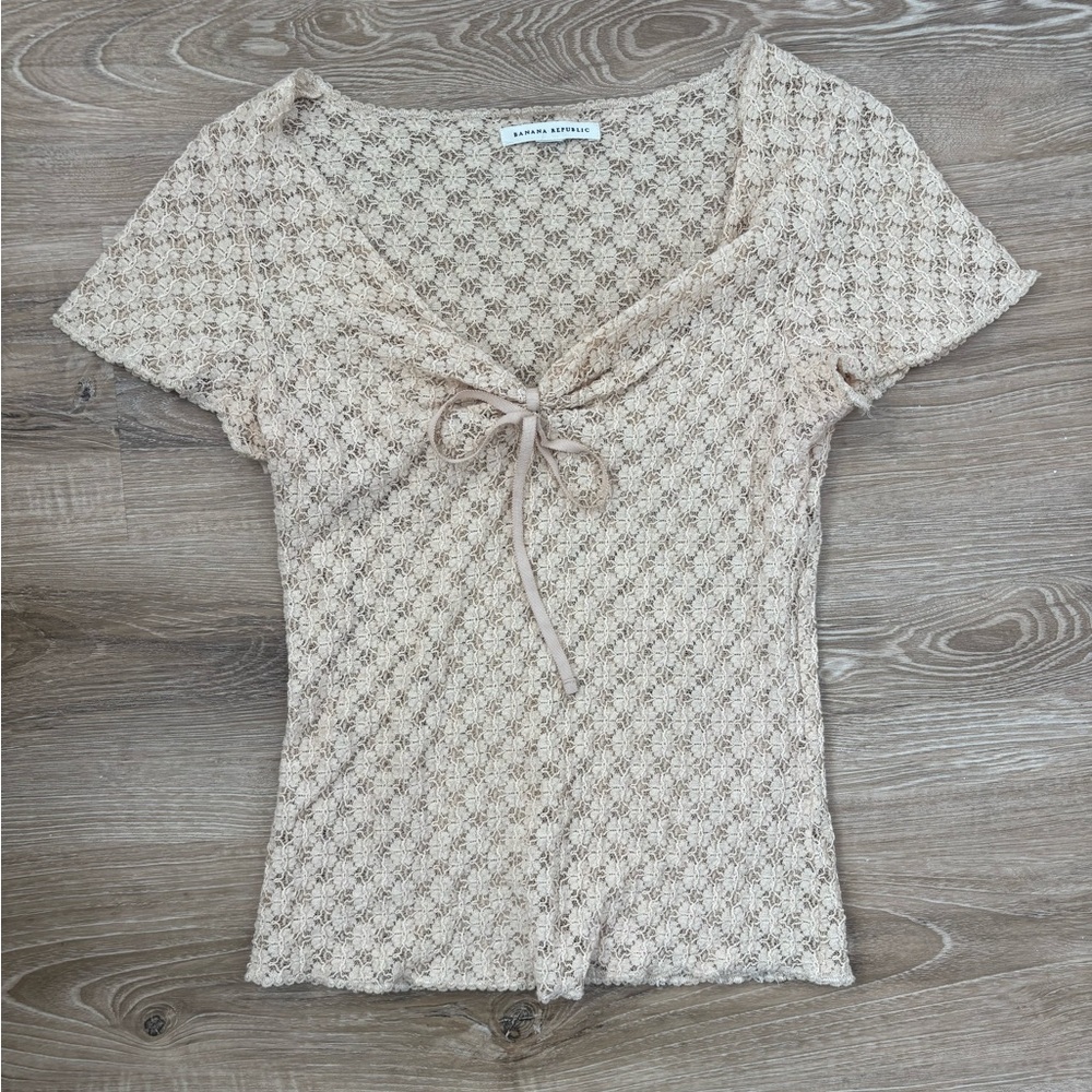 Vintage Banana Republic Tan Cream Sheer Lace Ruched Short Sleeve Top with Ribbon